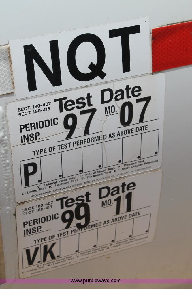 image for item C3790 1997 Arrow propane tank