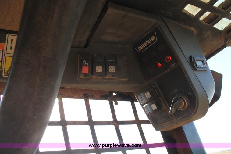 image for item C3793 2006 Caterpillar 287B skid steer