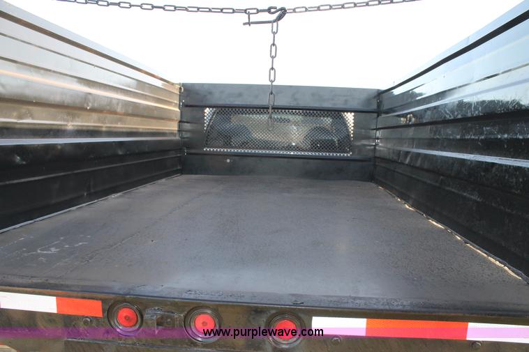 image for item C3795 2007 Ford F350 Super Duty dump bed truck