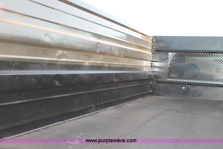 image for item C3795 2007 Ford F350 Super Duty dump bed truck