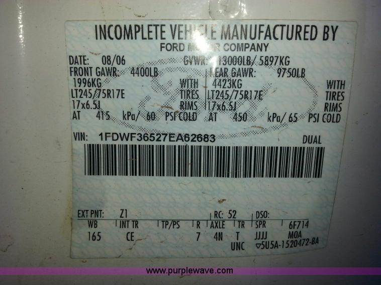 image for item C3795 2007 Ford F350 Super Duty dump bed truck