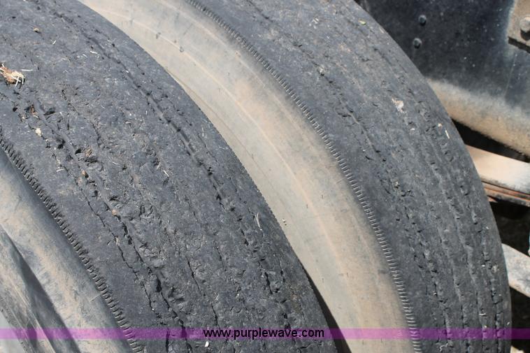 image for item C3796 1972 Peterbilt 359M semi truck