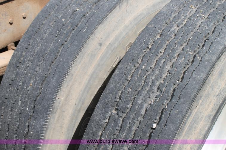 image for item C3796 1972 Peterbilt 359M semi truck