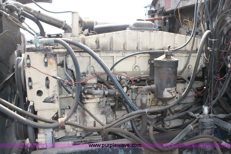 image for item C3796 1972 Peterbilt 359M semi truck