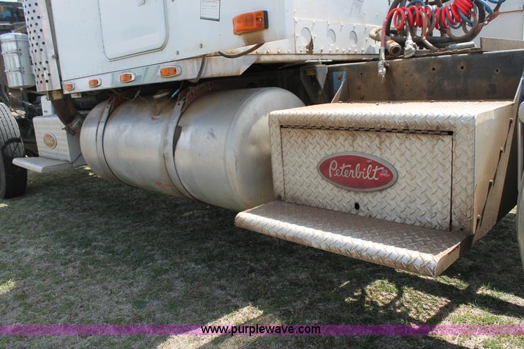 image for item C3796 1972 Peterbilt 359M semi truck