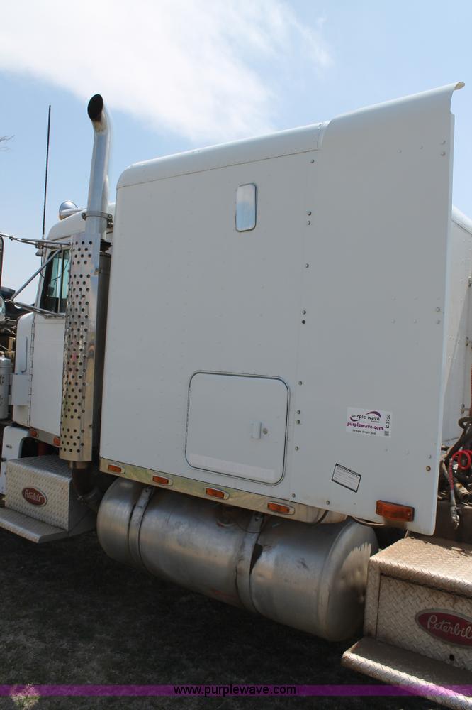 image for item C3796 1972 Peterbilt 359M semi truck