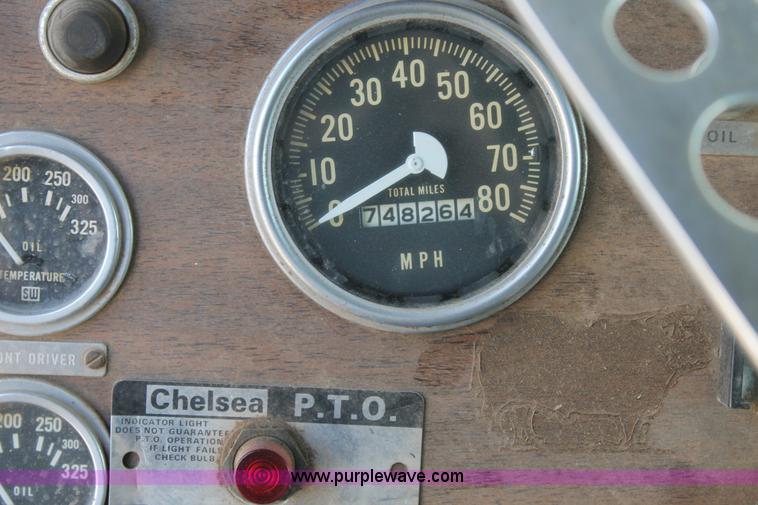 image for item C3796 1972 Peterbilt 359M semi truck