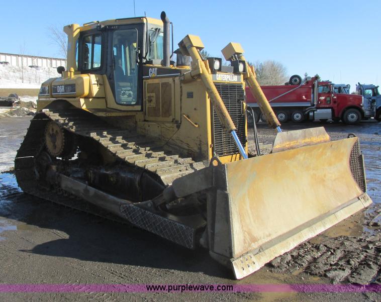 image for item E5307 1998 Caterpillar D6R LGP dozer