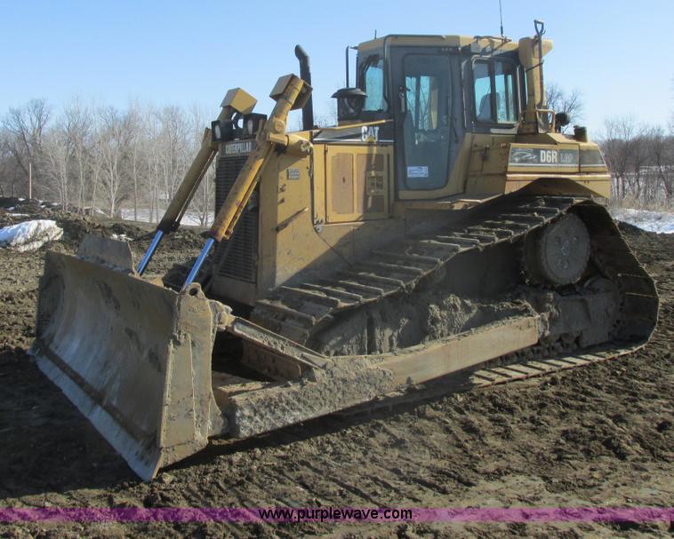 image for item E5307 1998 Caterpillar D6R LGP dozer