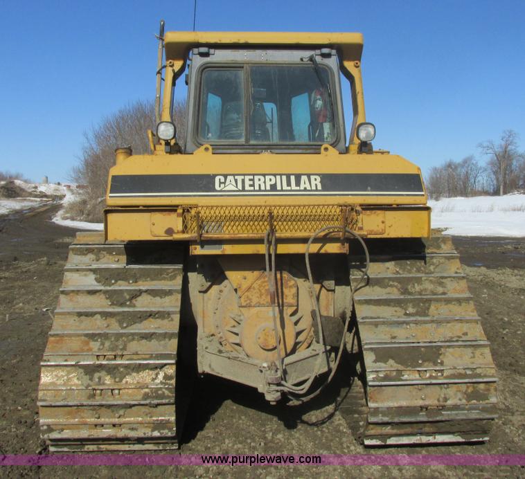 image for item E5307 1998 Caterpillar D6R LGP dozer