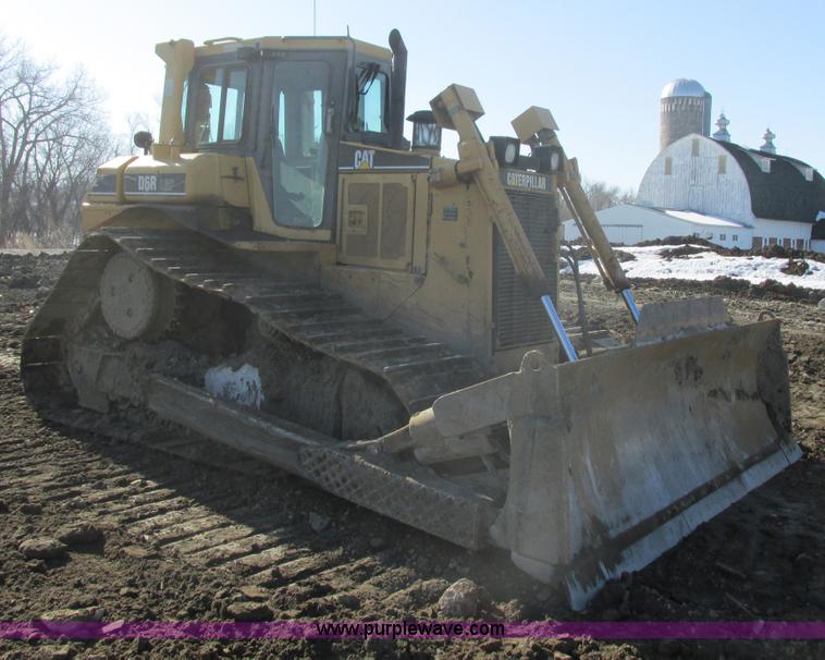 image for item E5307 1998 Caterpillar D6R LGP dozer