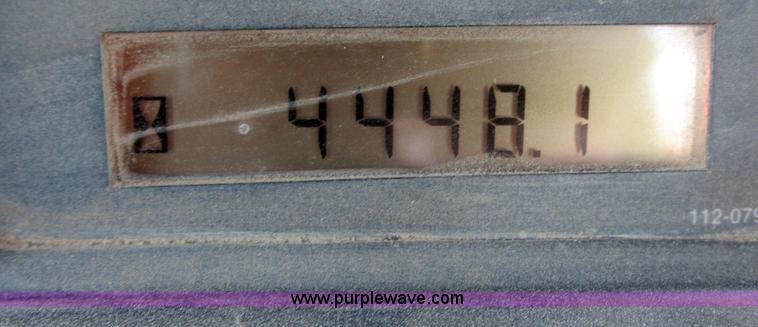 image for item E5307 1998 Caterpillar D6R LGP dozer