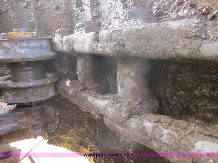 image for item E5307 1998 Caterpillar D6R LGP dozer