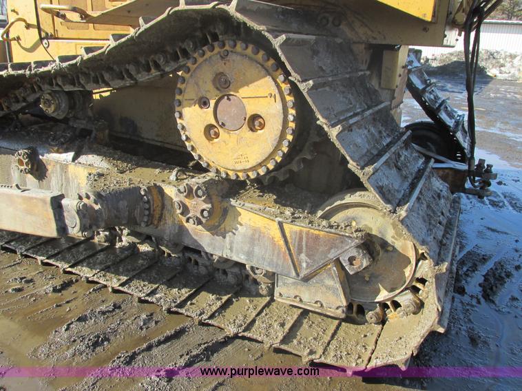 image for item E5307 1998 Caterpillar D6R LGP dozer