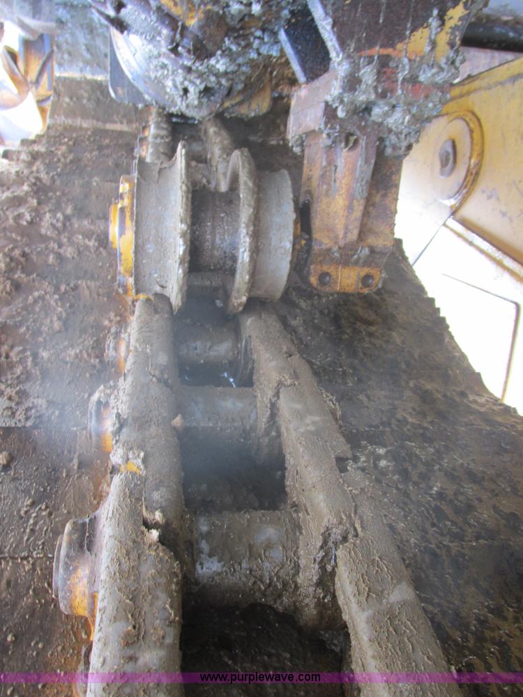 image for item E5307 1998 Caterpillar D6R LGP dozer