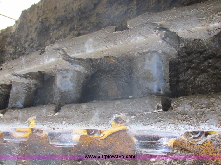 image for item E5307 1998 Caterpillar D6R LGP dozer