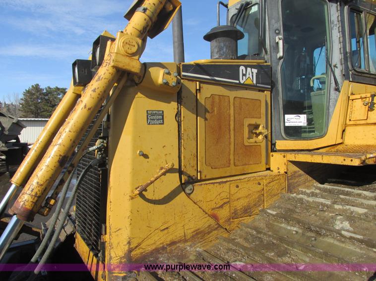 image for item E5307 1998 Caterpillar D6R LGP dozer