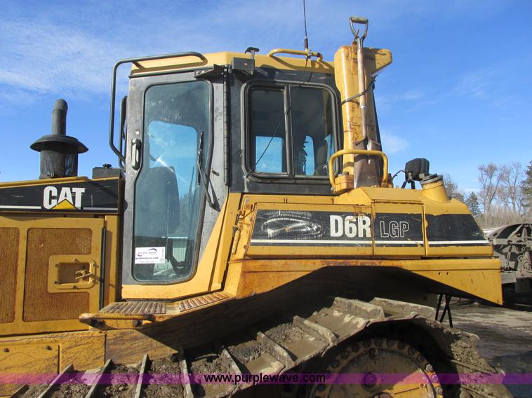 image for item E5307 1998 Caterpillar D6R LGP dozer