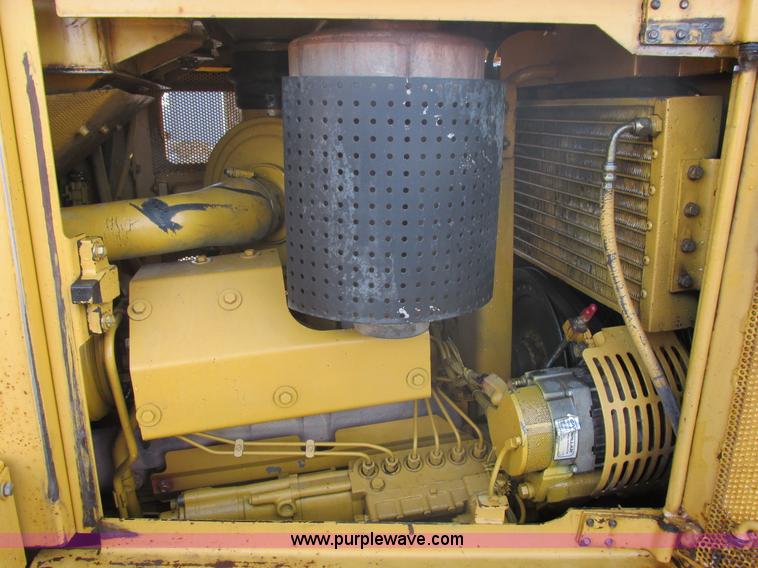 image for item E5307 1998 Caterpillar D6R LGP dozer