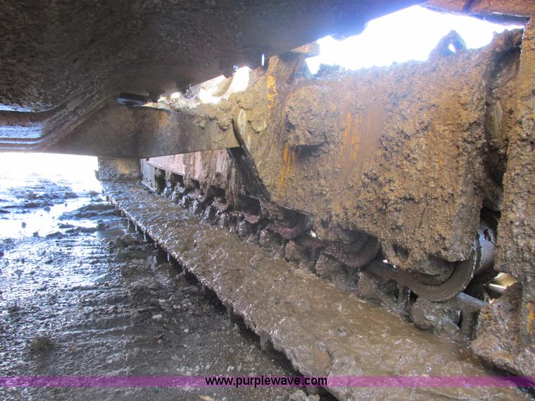 image for item E5307 1998 Caterpillar D6R LGP dozer