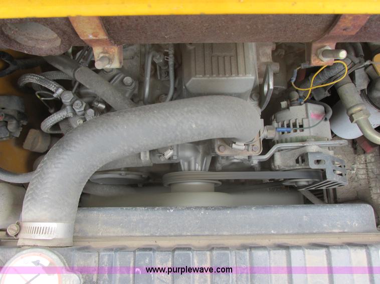 image for item E5309 1997 Daewoo DSL8D1 skid steer