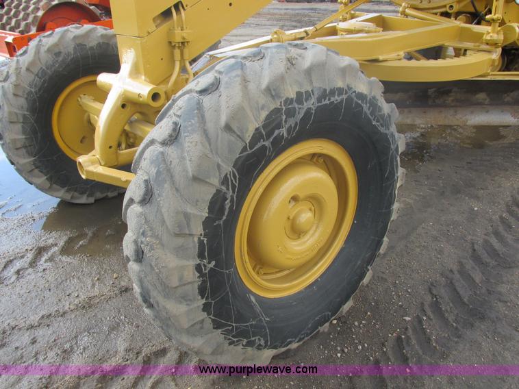 image for item E5310 1967 Caterpillar 120 motor grader