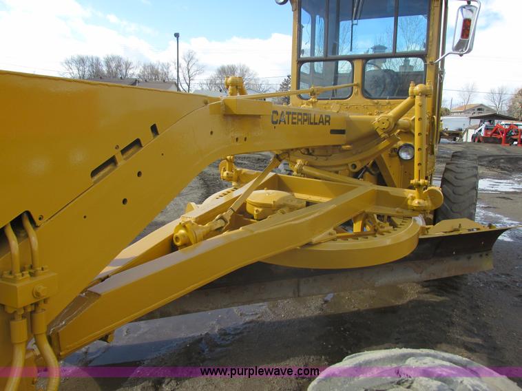 image for item E5310 1967 Caterpillar 120 motor grader