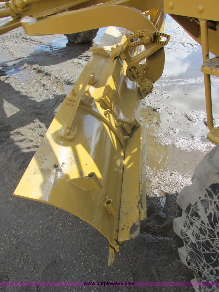 image for item E5310 1967 Caterpillar 120 motor grader