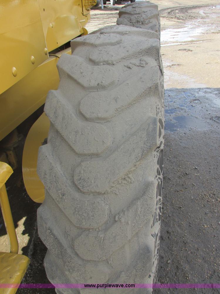 image for item E5310 1967 Caterpillar 120 motor grader