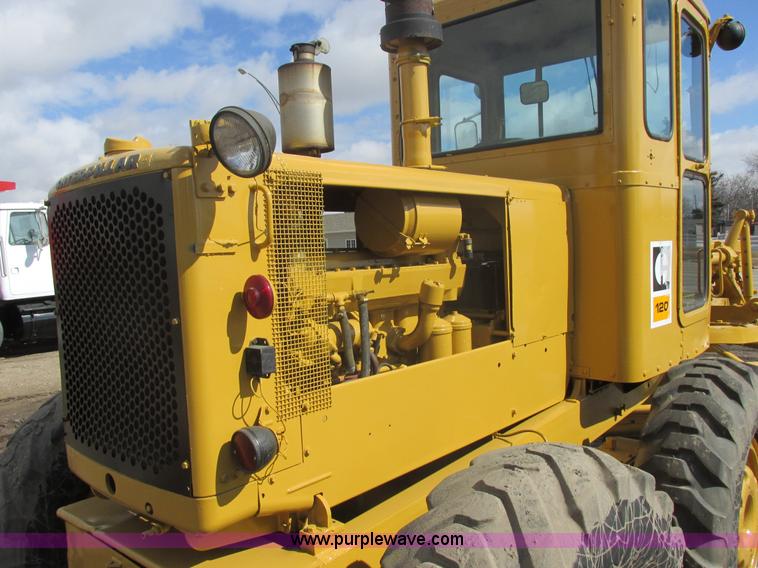 image for item E5310 1967 Caterpillar 120 motor grader