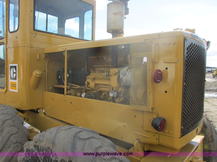 image for item E5310 1967 Caterpillar 120 motor grader
