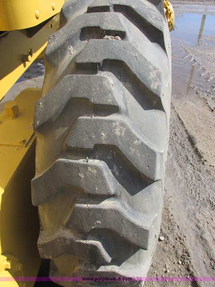 image for item E5310 1967 Caterpillar 120 motor grader