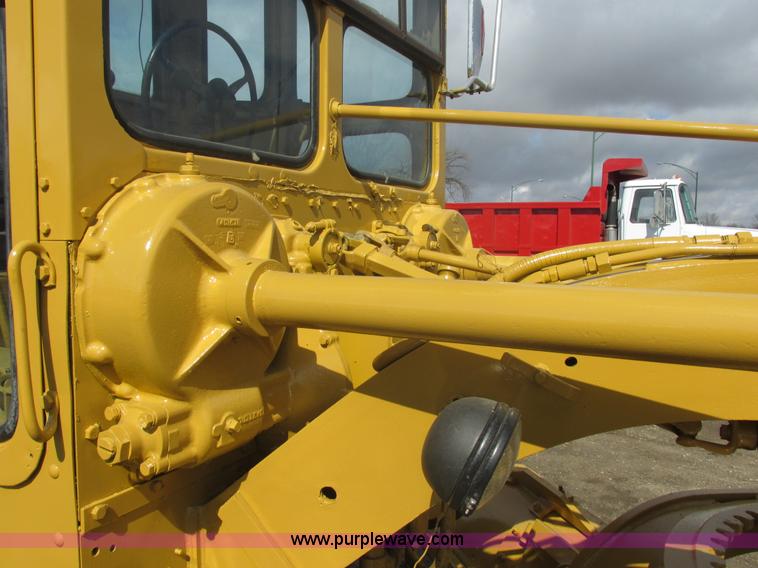 image for item E5310 1967 Caterpillar 120 motor grader