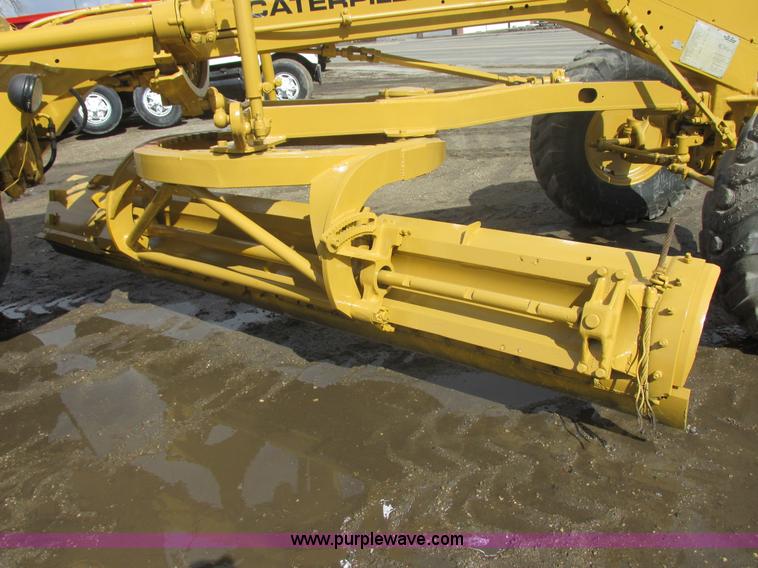 image for item E5310 1967 Caterpillar 120 motor grader