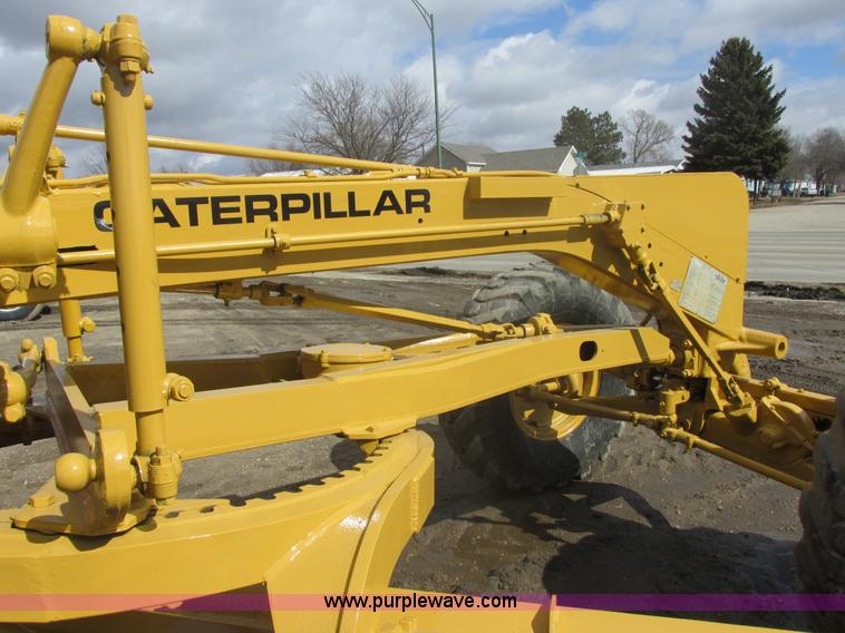 image for item E5310 1967 Caterpillar 120 motor grader