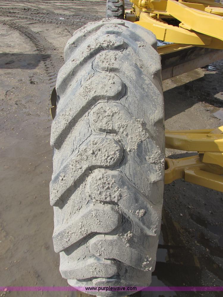 image for item E5310 1967 Caterpillar 120 motor grader