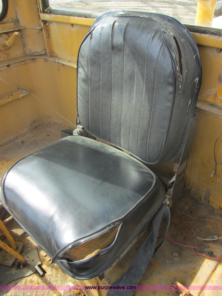 image for item E5310 1967 Caterpillar 120 motor grader