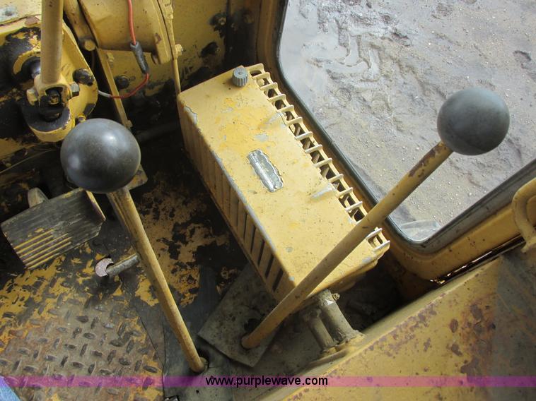 image for item E5310 1967 Caterpillar 120 motor grader