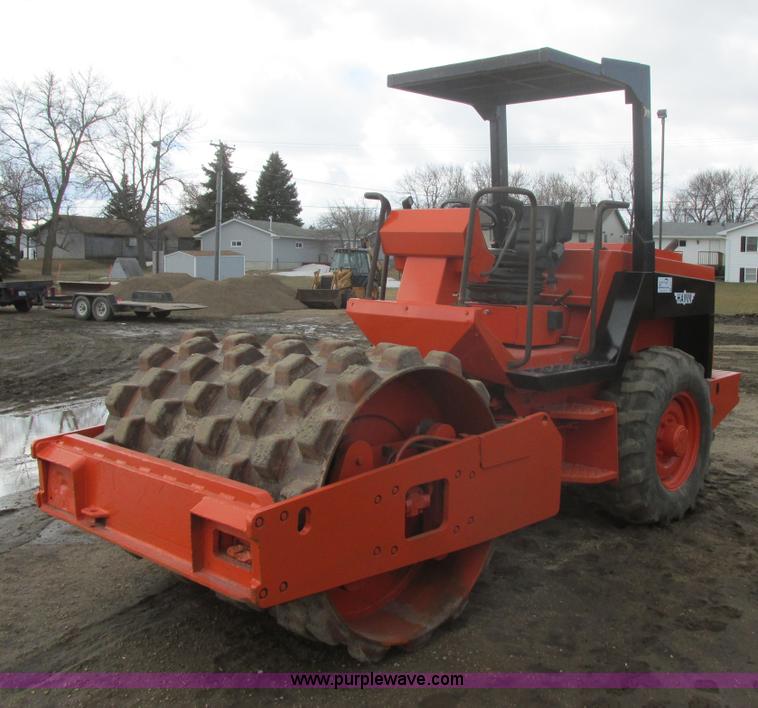 image for item E5311 Hamm 3012DS vibratory pad foot compactor