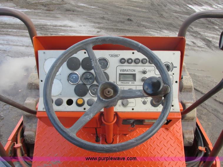 image for item E5311 Hamm 3012DS vibratory pad foot compactor