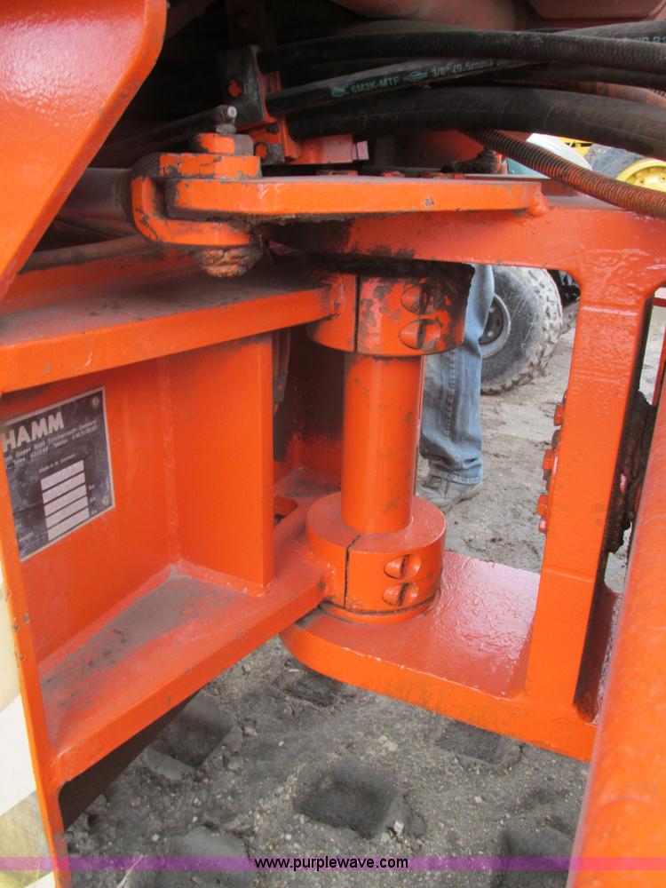 image for item E5311 Hamm 3012DS vibratory pad foot compactor