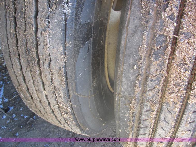 image for item E5414 2003 Smithco 3000VC triple axle side dump trailer