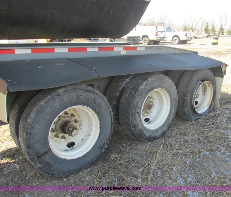 image for item E5414 2003 Smithco 3000VC triple axle side dump trailer