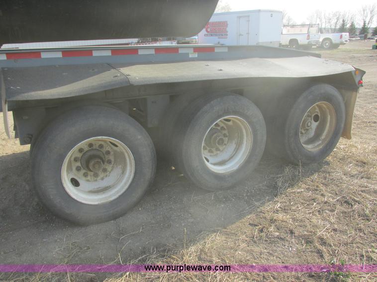 image for item E5414 2003 Smithco 3000VC triple axle side dump trailer