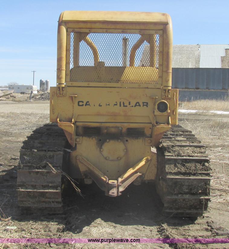 image for item E5416 1968 Caterpillar D6C dozer