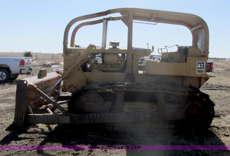 image for item E5416 1968 Caterpillar D6C dozer