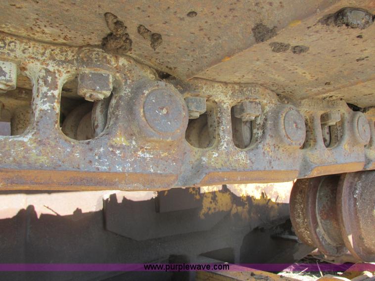 image for item E5416 1968 Caterpillar D6C dozer