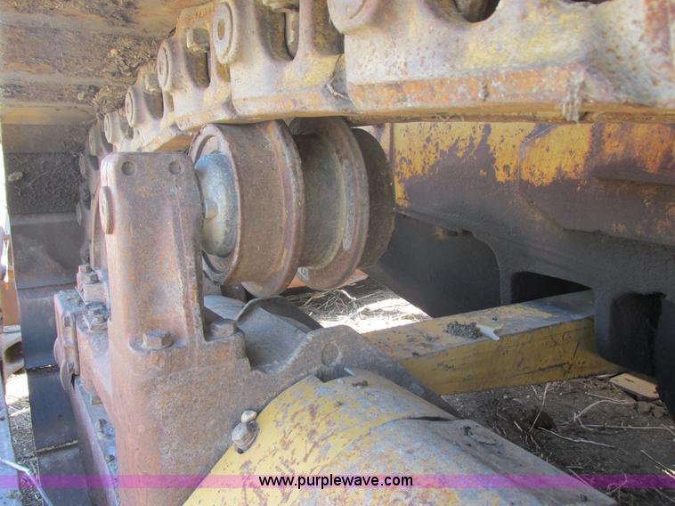 image for item E5416 1968 Caterpillar D6C dozer