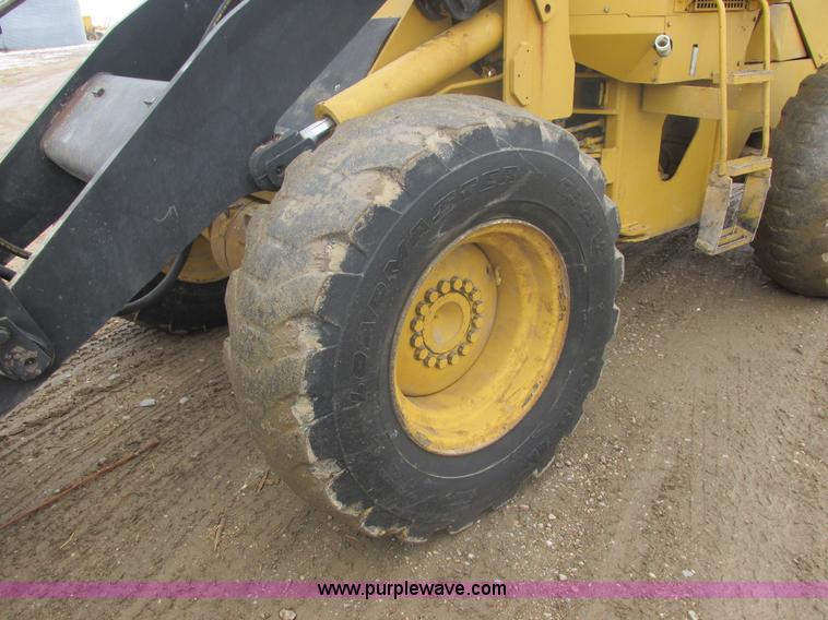 image for item E5429 1998 Caterpillar IT28G loader