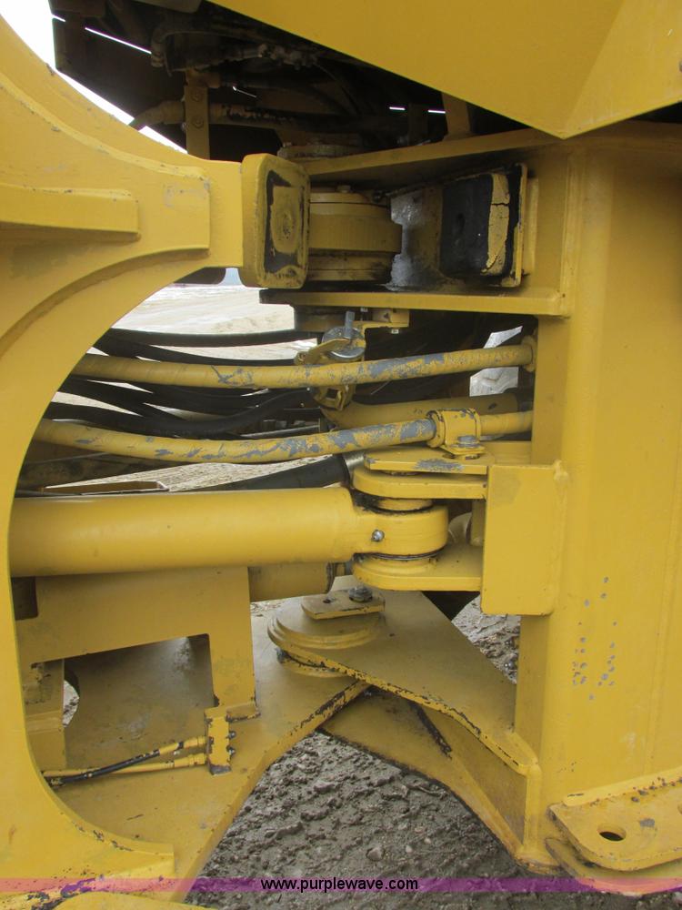 image for item E5429 1998 Caterpillar IT28G loader